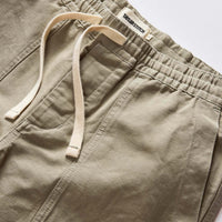 Taylor Stitch - The Après Trail Short in Light Sage Slub