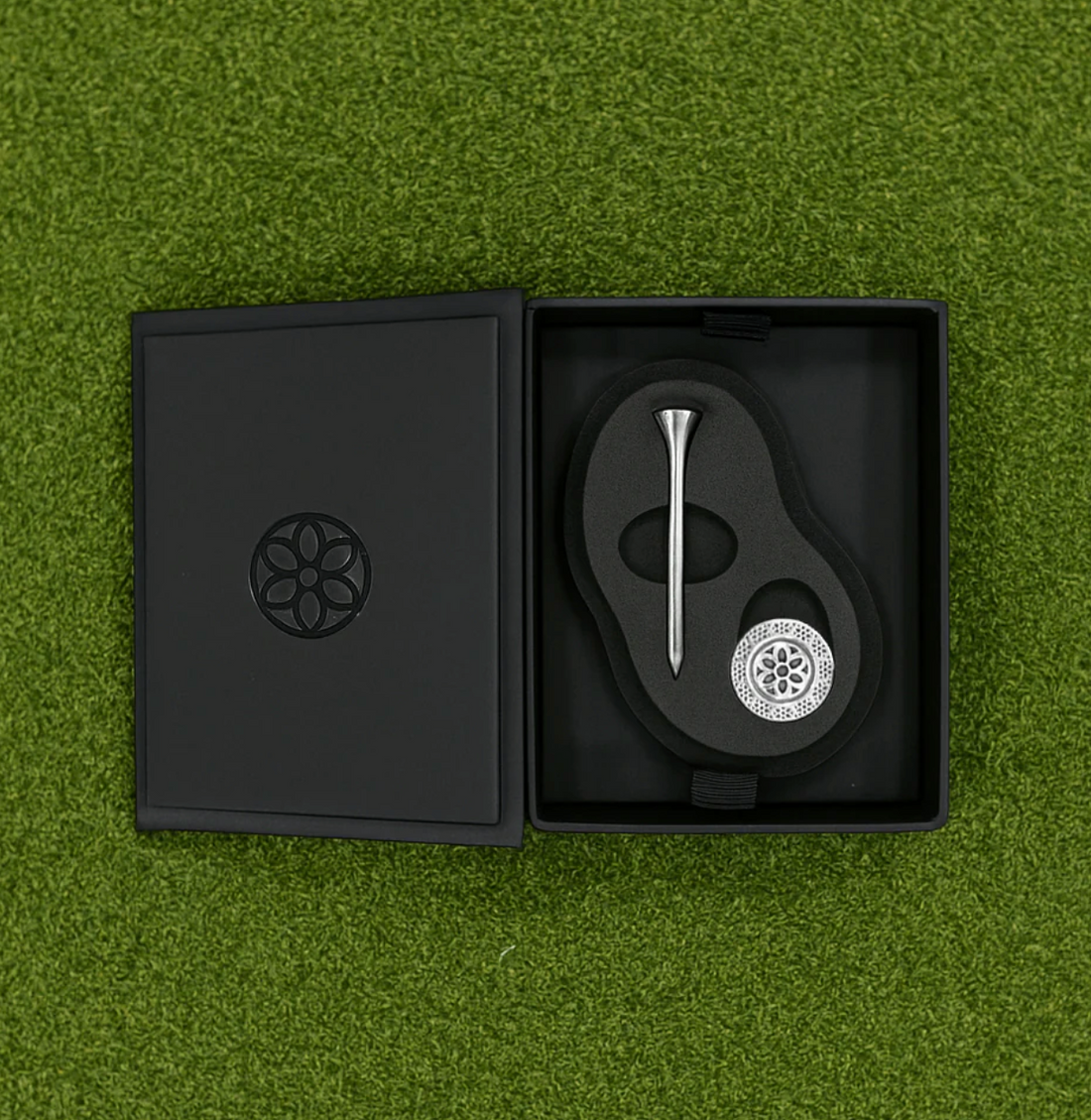 Good Art Hlywd - Sterling Golf Tee & Ball Marker Set