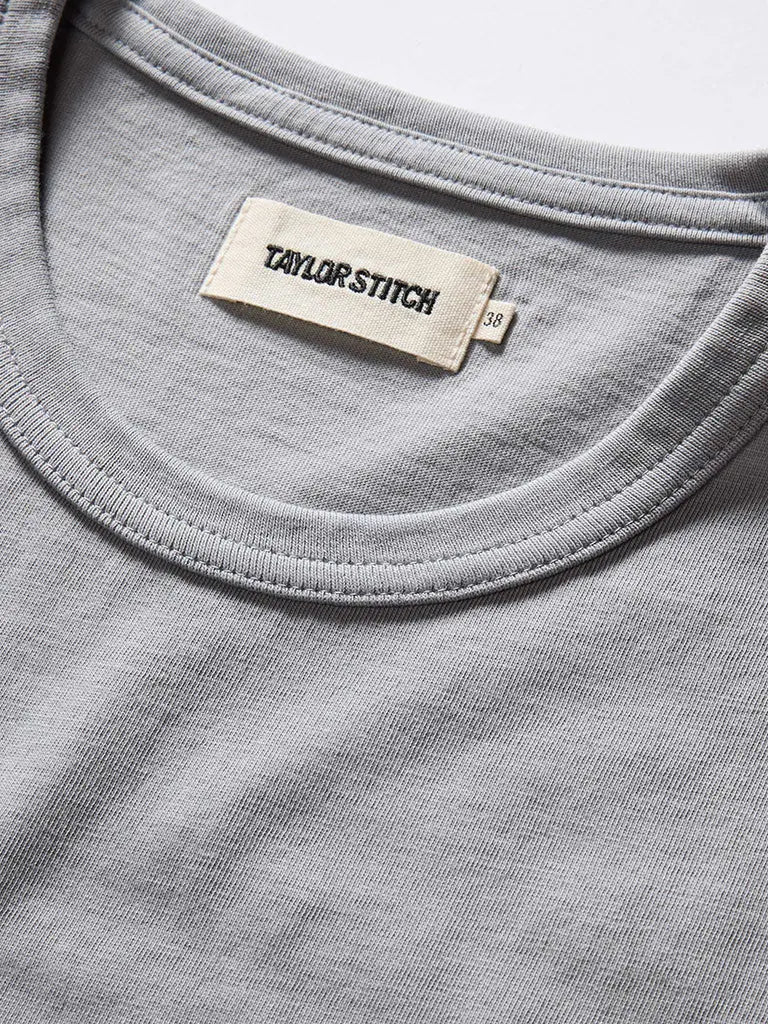 Taylor Stitch - The Organic Cotton Tee in Adobe Overcast